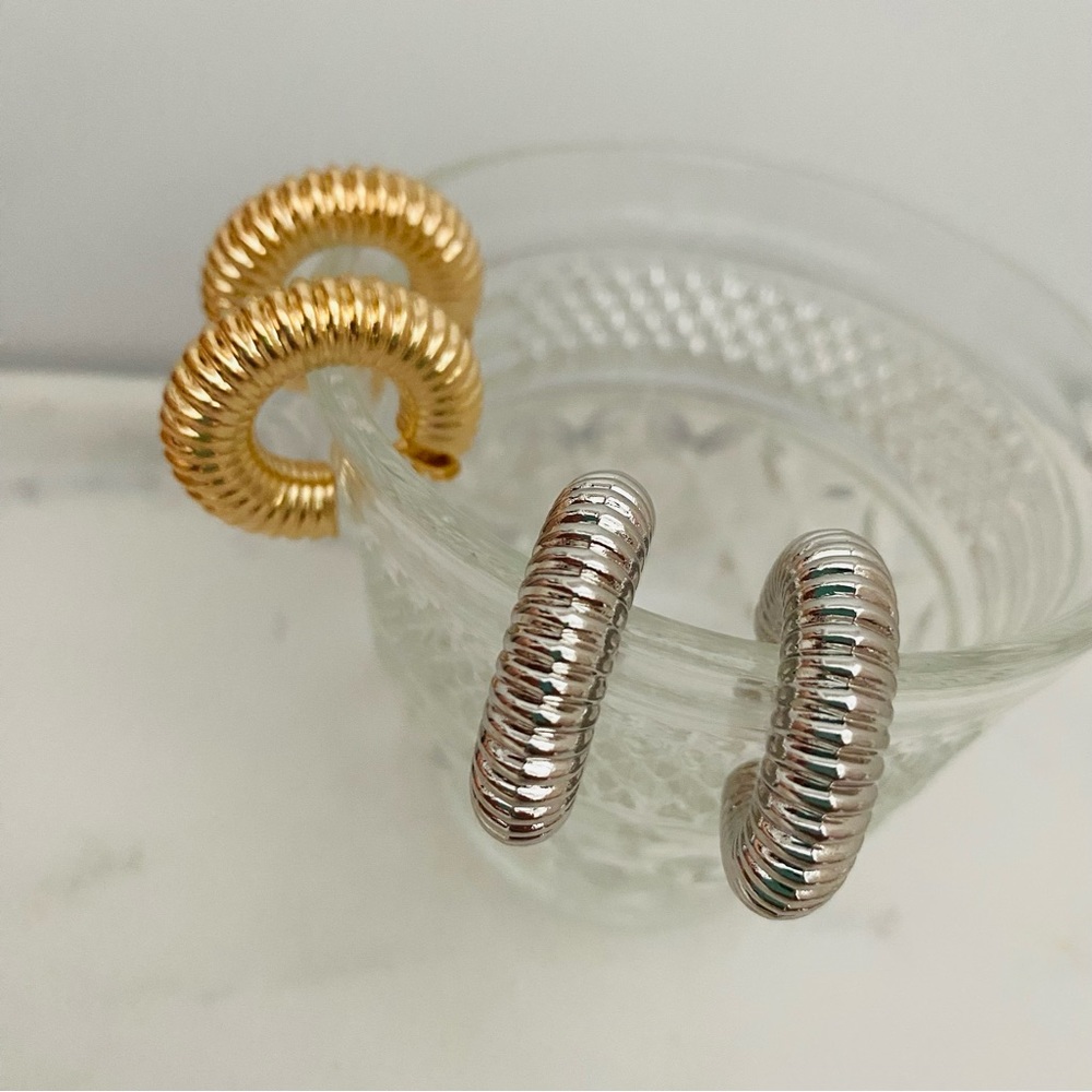 Twisted Hoops - Picture 6 of 10